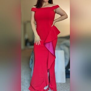 Carmen Marc Valvo Infusion Size 10 Red Off Shoulder Long Elegant Dress Formal
